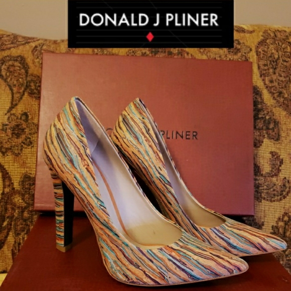 ‼️SOLD‼️⭐NWOB⭐ Donald J Pliner Artwork Cork Heel, … - Picture 1 of 6